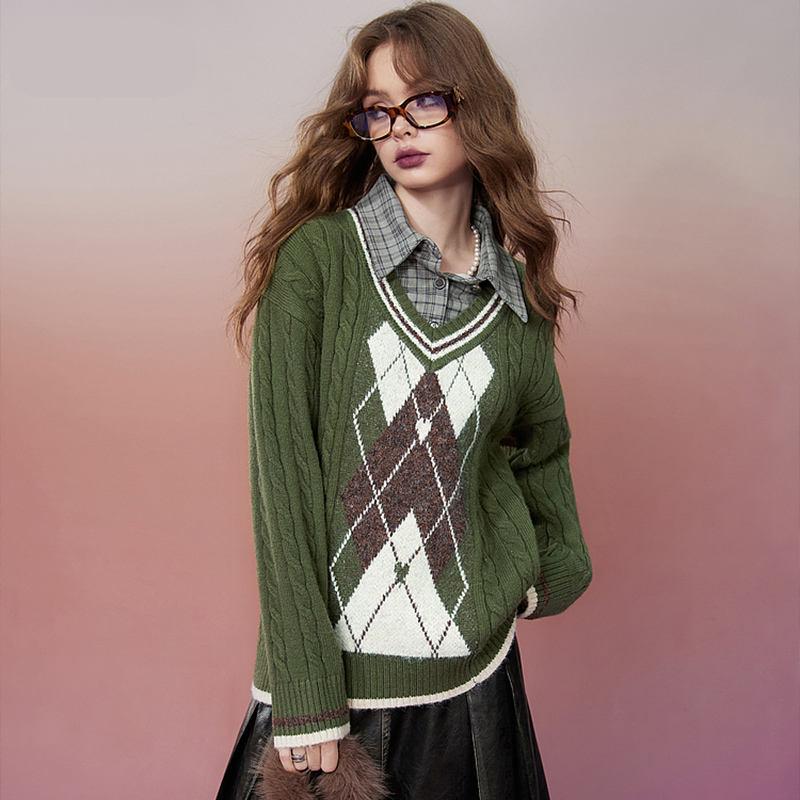 Retro Rhombus Spliced Pullover Sweater