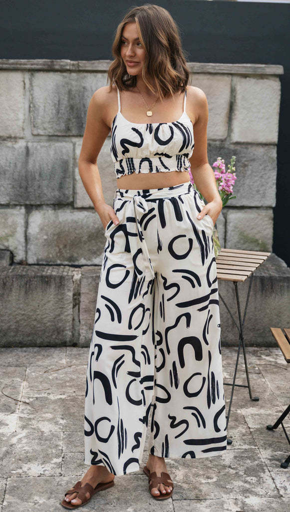 For European And American Women's Clothing New Printed Sleeveless Strap Short Top Long Wide-leg Pants
