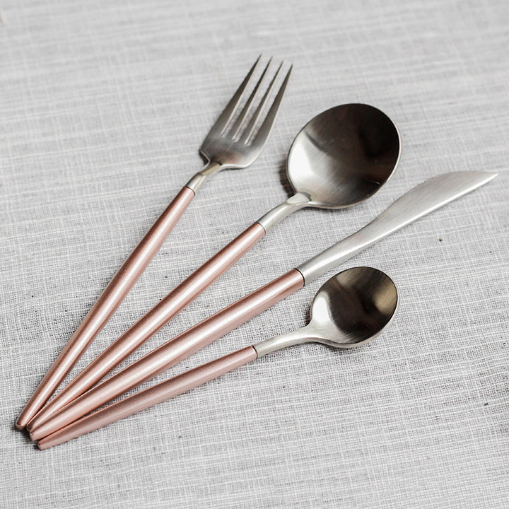 Stainless steel cutlery set