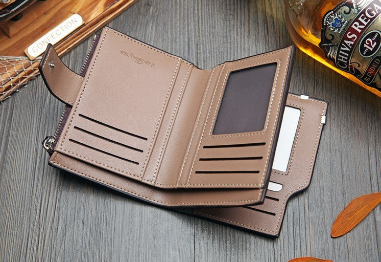 Vertical buckle wallet