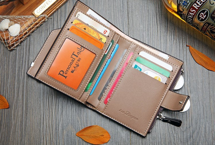 Vertical buckle wallet