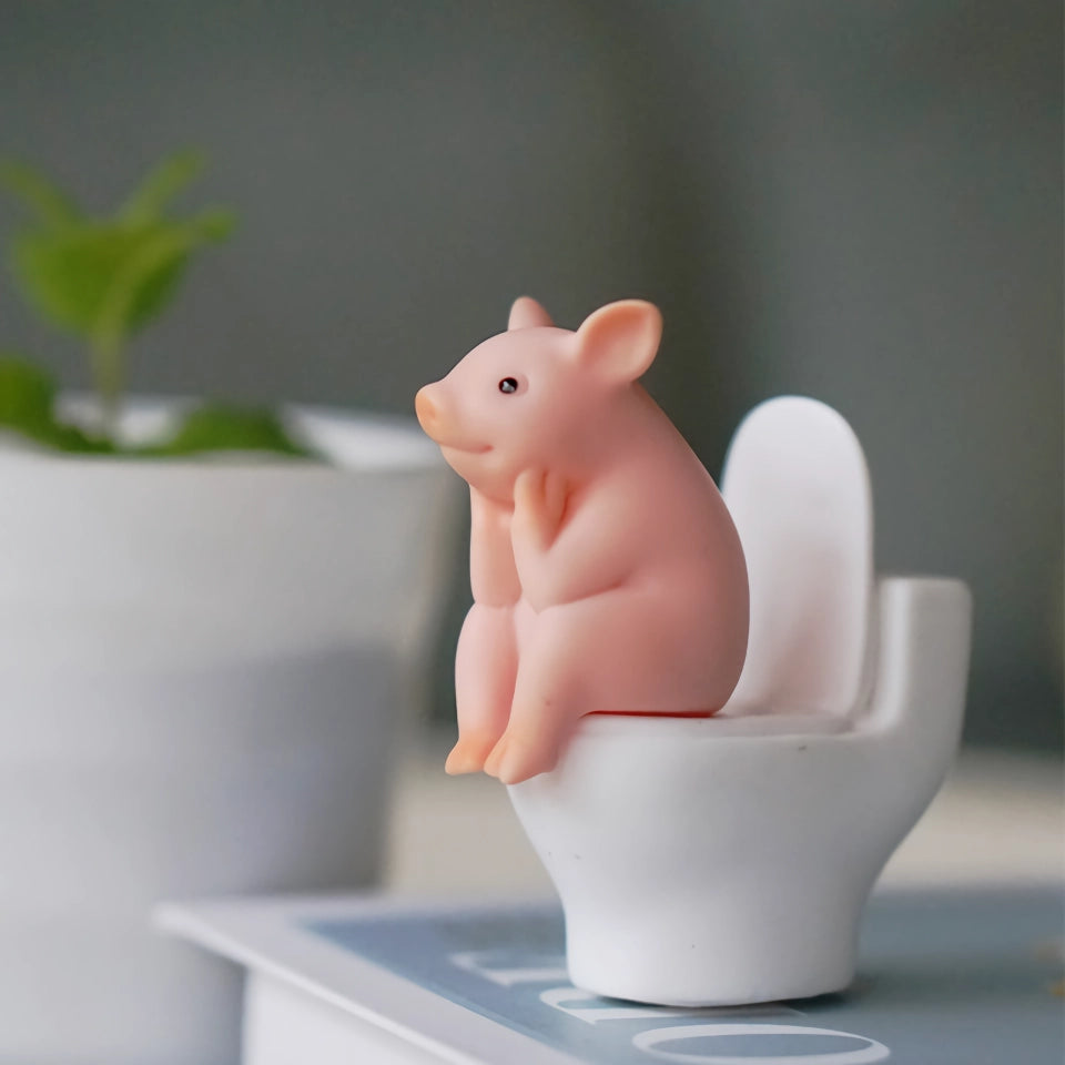 Creative Cartoon Pig Sitting On Toilet Desktop Ornament Miniature Animal Toy