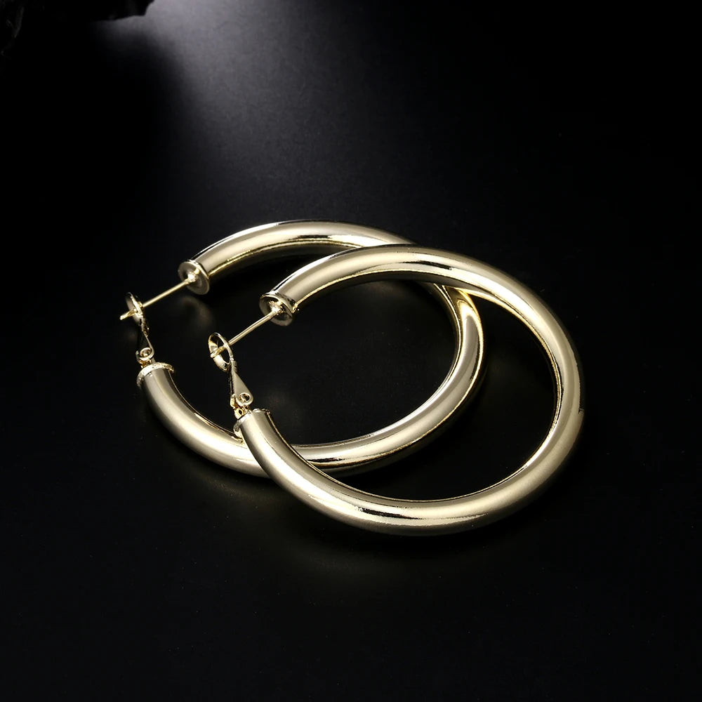 18K Gold Smooth Circle Hoop Earrings