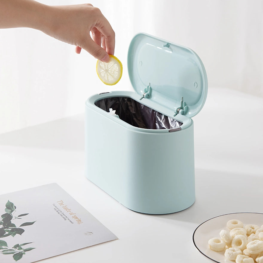 Compact Desktop Trash Bin with Automatic Pop-up Lid