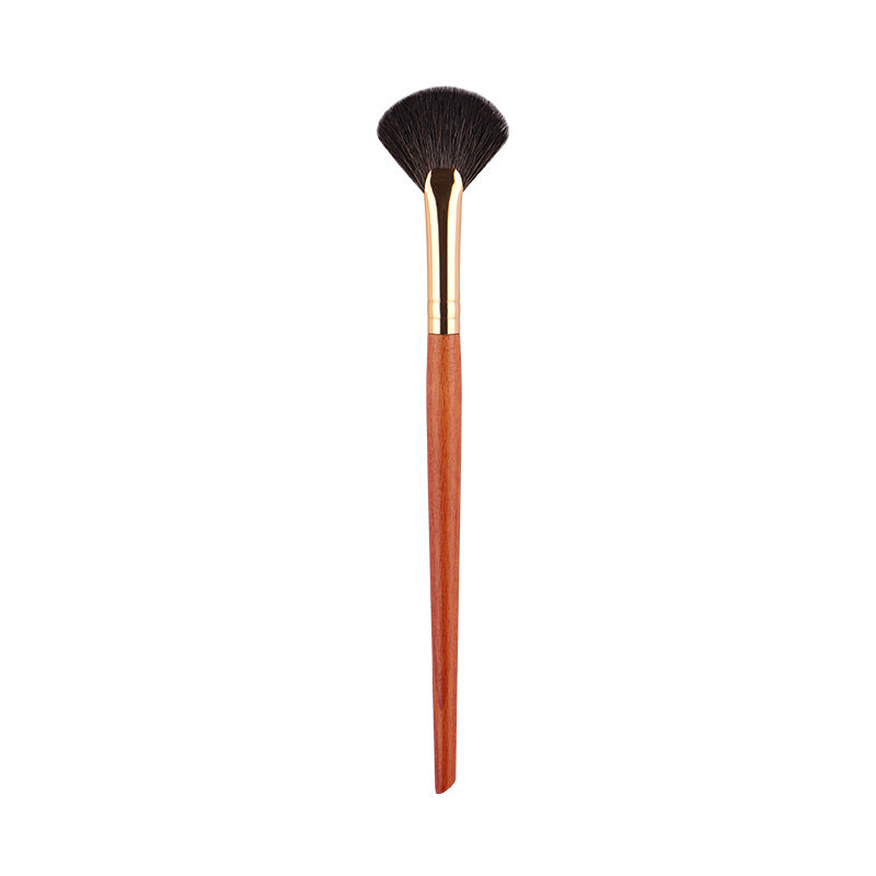 High-Quality Fan-Shaped Powder Brush for Flawless Makeup Application