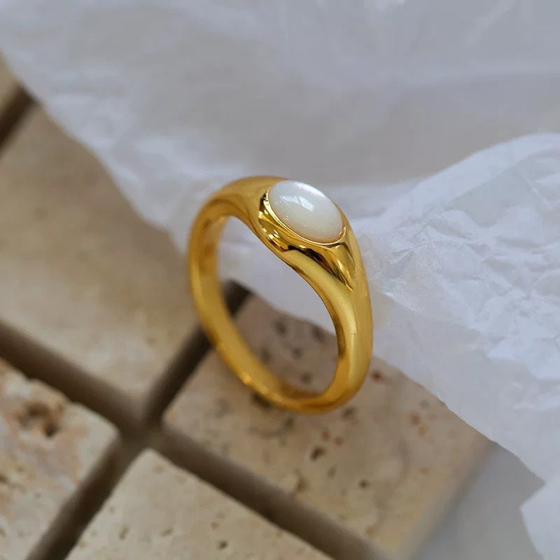 Simple Senior Sense Retro Gem 18K Gold Plated Couple Ring