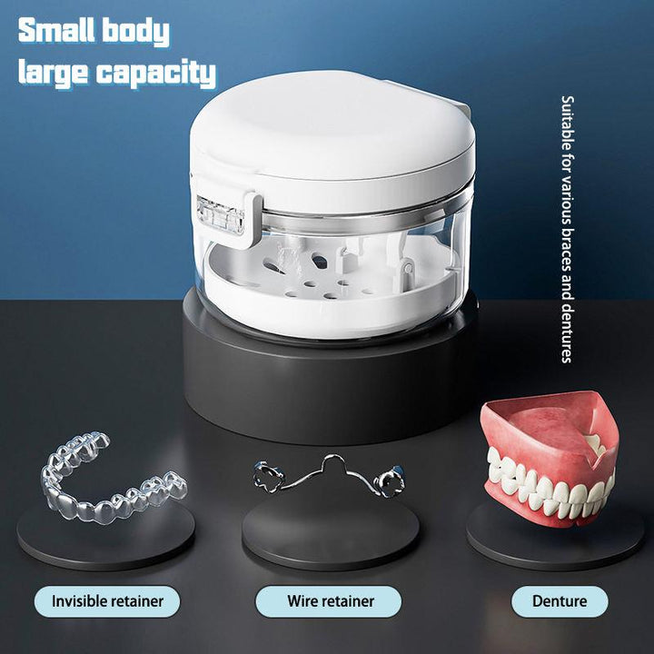 Portable Orthodontic Retainer Case