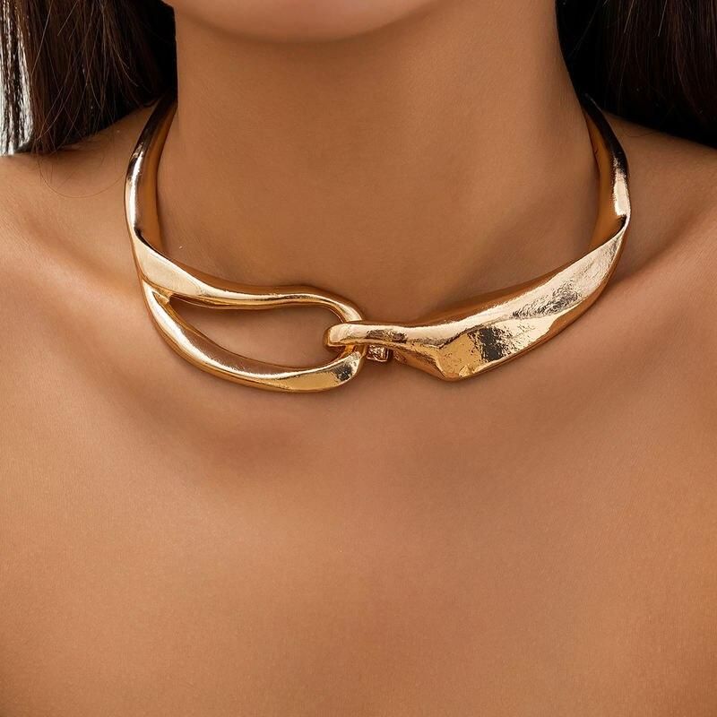 Gold Chunky Metal Buckle Choker Necklace
