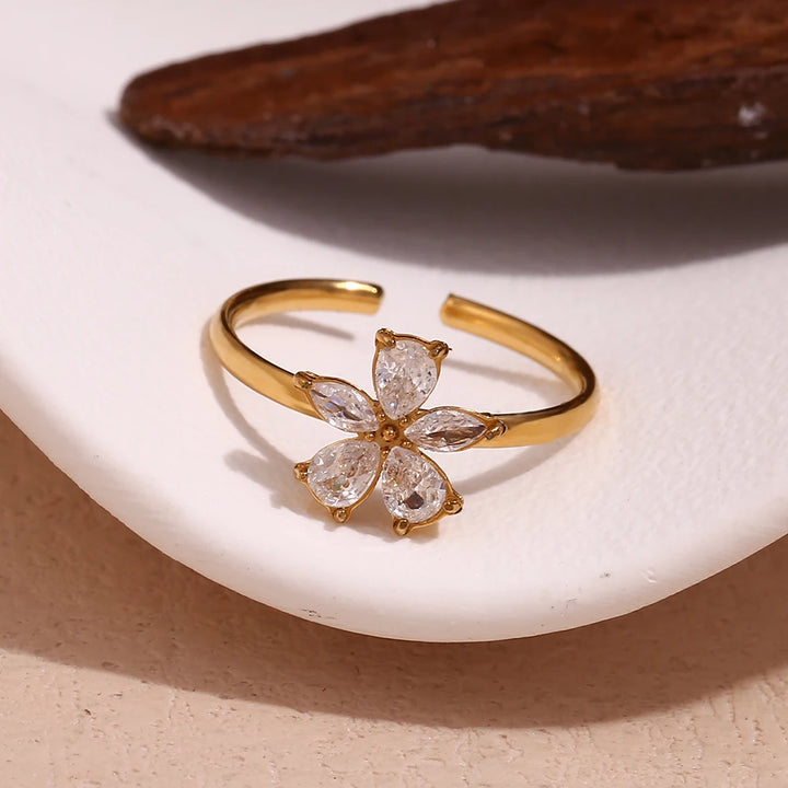 18K Gold-Plated White Zircon Flower Ring – Hypoallergenic Stainless Steel