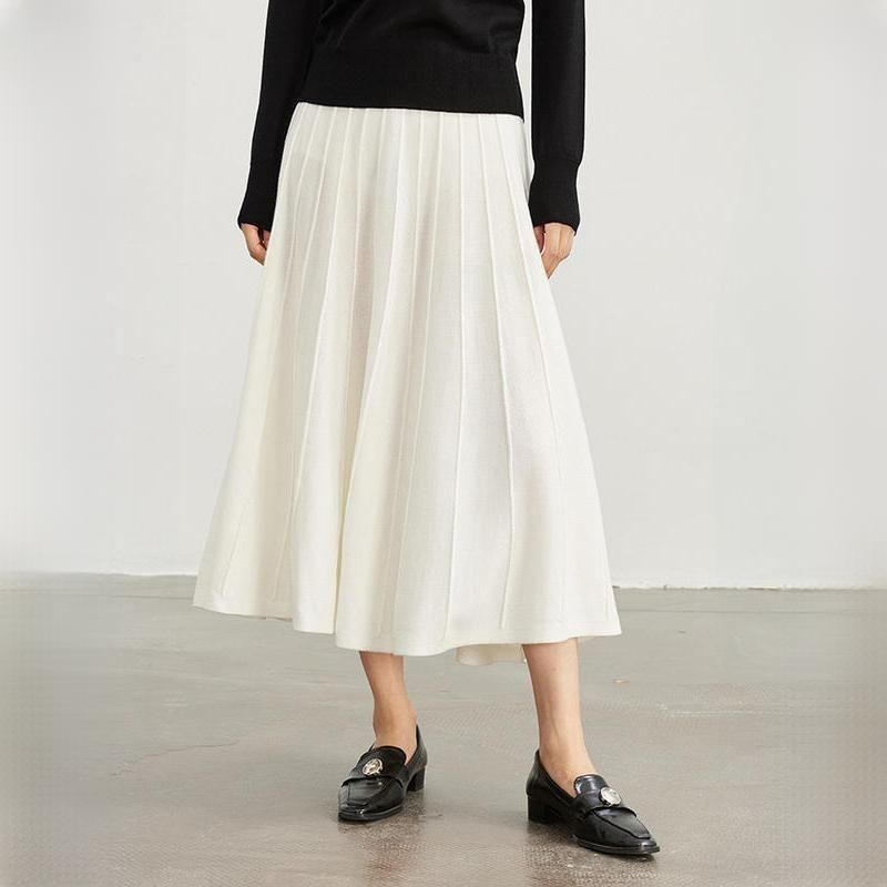 Elegant Mid-Calf Pleated Wool Skirt