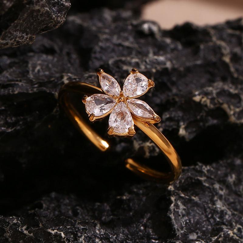 18K Gold-Plated White Zircon Flower Ring – Hypoallergenic Stainless Steel