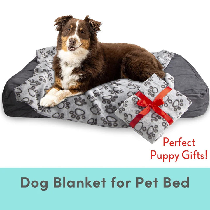 Soft Warm Dog Blanket with Cute Paw Print