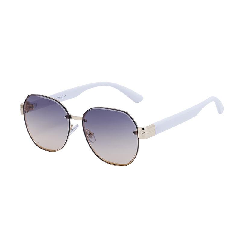 Trendsetting Oversized Rimless Round Sunglasses