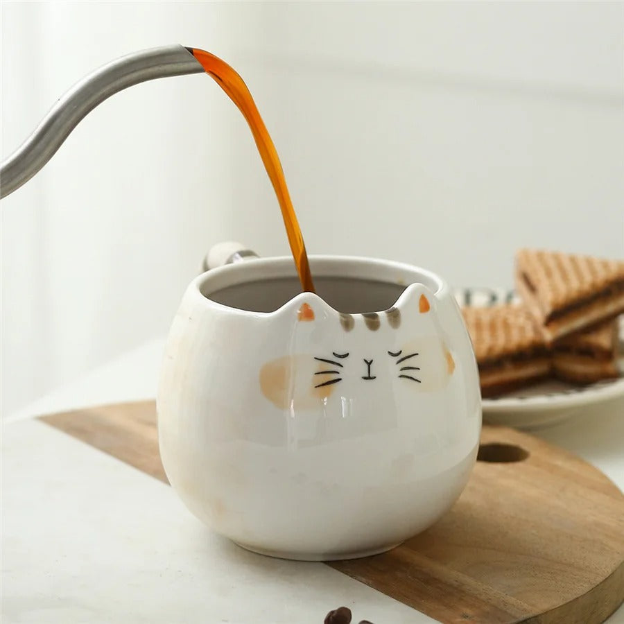 Cute Cat Shaped Ceramic Mug – Hand-painted 380ml Coffee and Tea Cup with Spoon