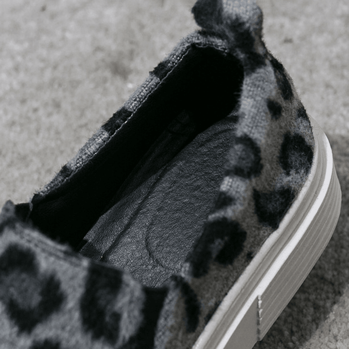 Women Large Size Leopard Suede Slip Resistant Comfy Casual Flats - MRSLM