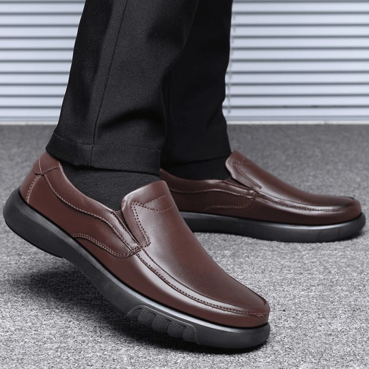 Men Genuine Leather Pure Color Soft Non Slip Casual Flats - MRSLM