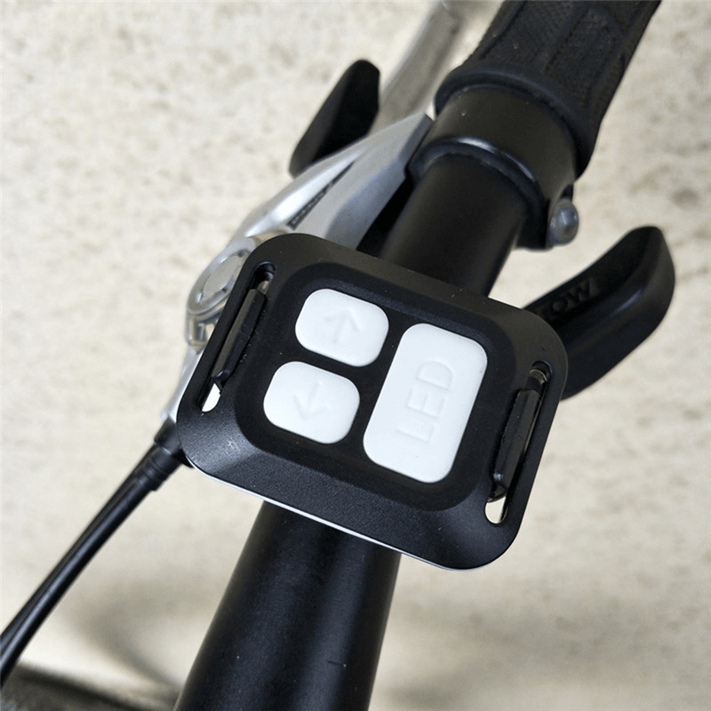 XANES STL05 LED 6 Modes Wireless Remote Control Turn Bike Taillight 500Mah USB Rechargeable Light - MRSLM