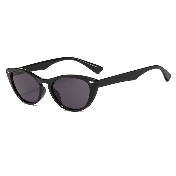 Fashion Retro Cat Eye Rice Nail Sunglasses - MRSLM