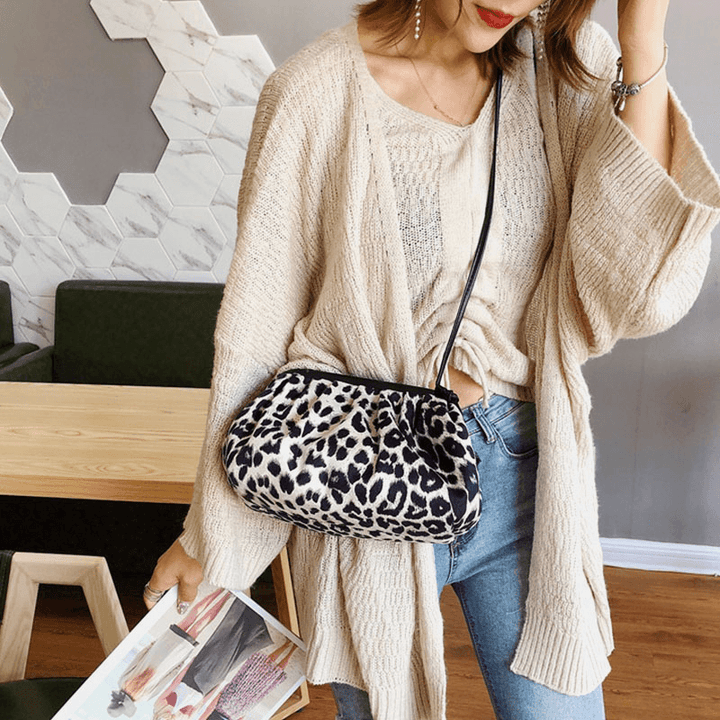 Women Plush Pouch Crossbody Bag Fashion Cloud Bag Shoulder Bag - MRSLM