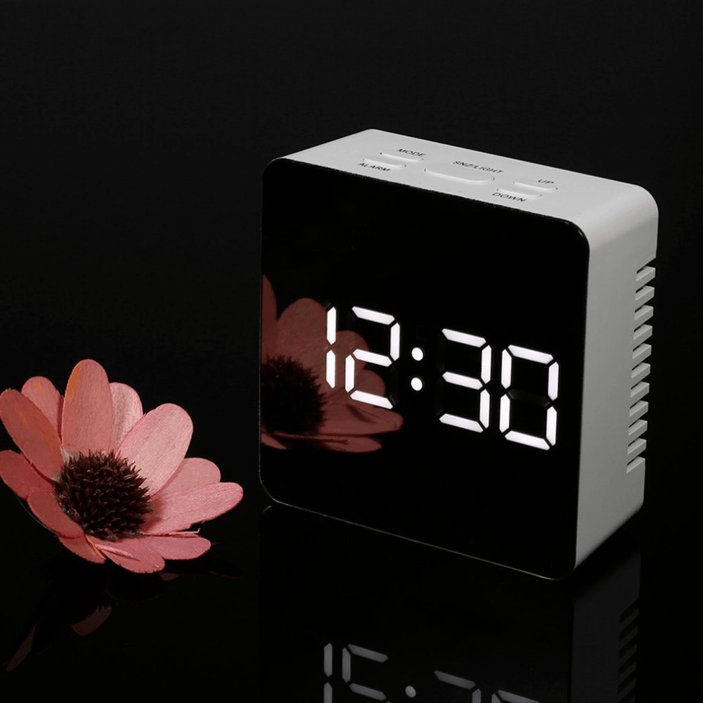 HC-29 USB Charging Digital Mirror Cube LED Night Mode Snooze Function Thermometer Alarm Clock - MRSLM