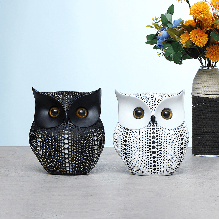 Nordic Style Minimalist Craft White Black Owls Animal Figurines Resin Miniatures Home Room Decorations - MRSLM