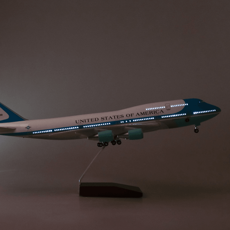 Simulation Boeing 747 Passenger Aircraft Model - MRSLM