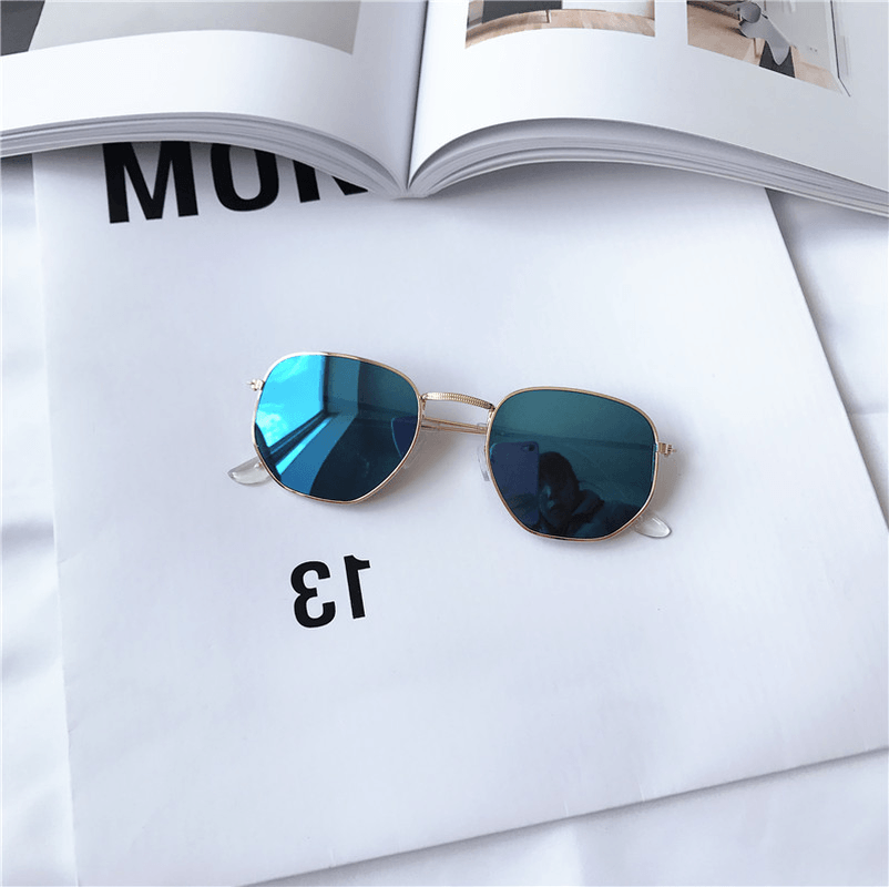 European and American Small Square Sunglasses Wild Street Shooting - MRSLM