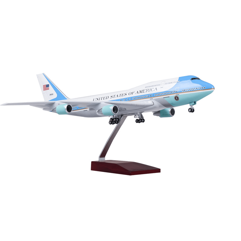 Simulation Boeing 747 Passenger Aircraft Model - MRSLM