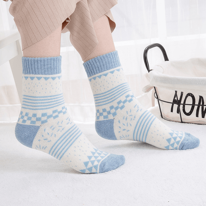 Womens Winter Deodorization Stripes Socks - MRSLM