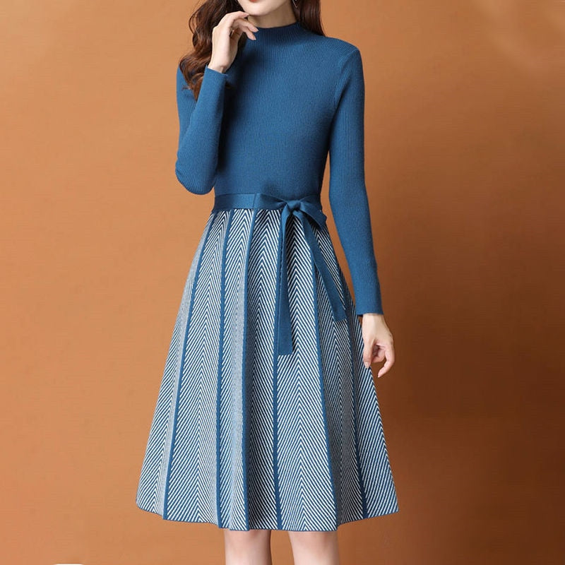 Elegant Pleated Women's Sweater Dress